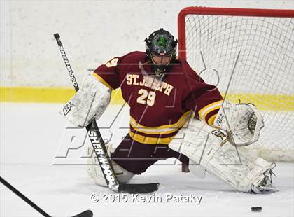 Thumbnail 3 in St. Joseph vs. Greenwich (FCIAC Semifinal) photogallery.