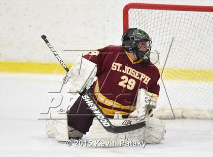 Thumbnail 1 in St. Joseph vs. Greenwich (FCIAC Semifinal) photogallery.