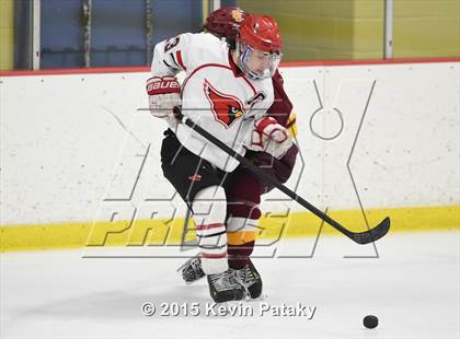 Thumbnail 3 in St. Joseph vs. Greenwich (FCIAC Semifinal) photogallery.