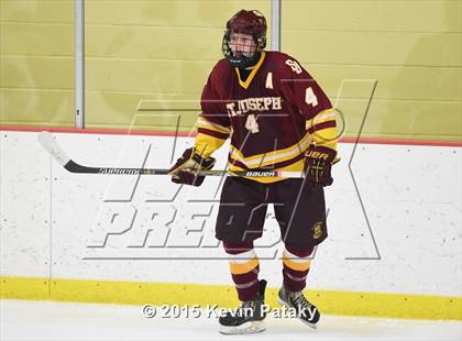 Thumbnail 2 in St. Joseph vs. Greenwich (FCIAC Semifinal) photogallery.