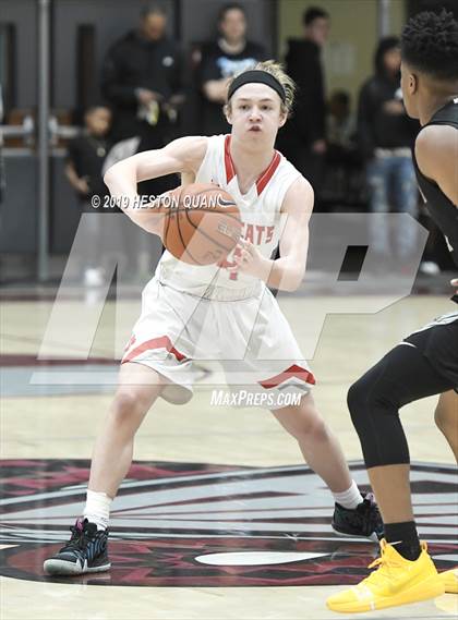 Thumbnail 2 in Mount Si vs. Pebblebrook (Rancho Mirage Holiday Invitational) photogallery.
