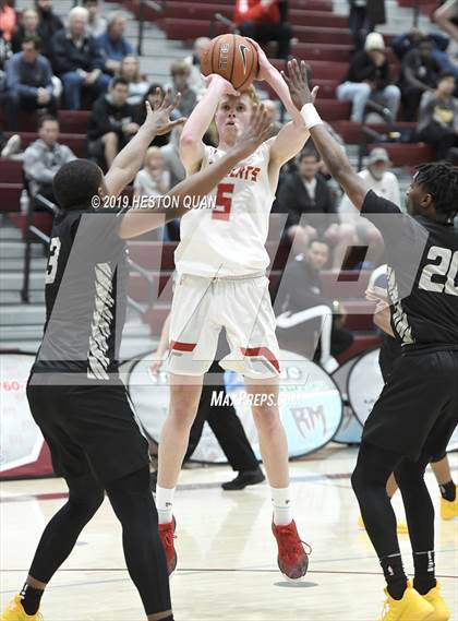 Thumbnail 1 in Mount Si vs. Pebblebrook (Rancho Mirage Holiday Invitational) photogallery.