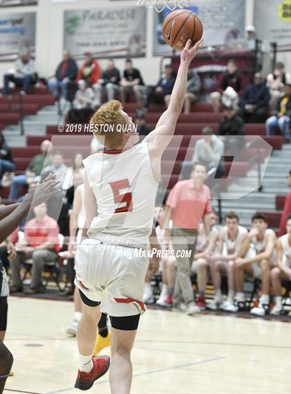 Thumbnail 3 in Mount Si vs. Pebblebrook (Rancho Mirage Holiday Invitational) photogallery.