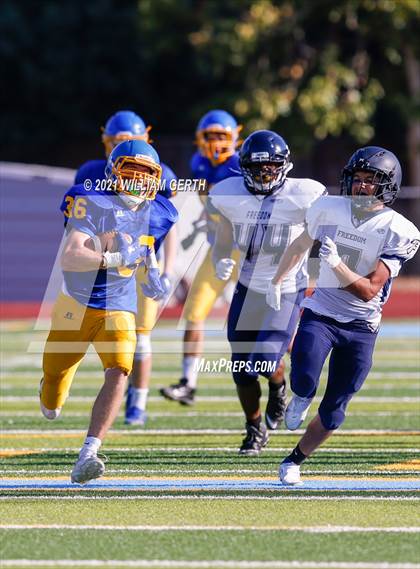 Thumbnail 2 in Freedom @ Foothill photogallery.