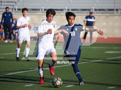 Thumbnail 1 in Harvard-Westlake vs. St. John Bosco (23rd Annual SoCal Soccer Classic) photogallery.