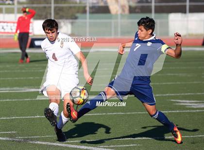 Thumbnail 2 in Harvard-Westlake vs. St. John Bosco (23rd Annual SoCal Soccer Classic) photogallery.