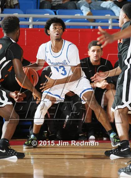 Thumbnail 2 in Duncanville vs. Hall (Thanksgiving Hoopfest) photogallery.