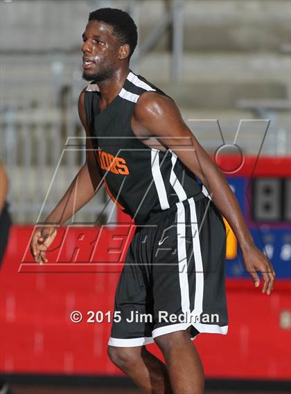 Thumbnail 1 in Duncanville vs. Hall (Thanksgiving Hoopfest) photogallery.