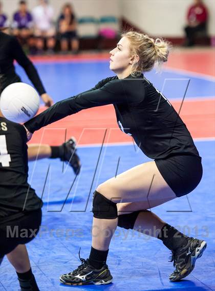 Thumbnail 3 in Valley vs. Bishop Machebeuf (CHSAA 3A Pool 2) photogallery.