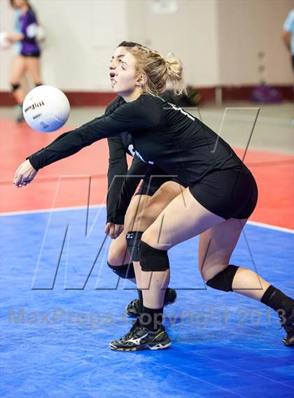 Thumbnail 2 in Valley vs. Bishop Machebeuf (CHSAA 3A Pool 2) photogallery.