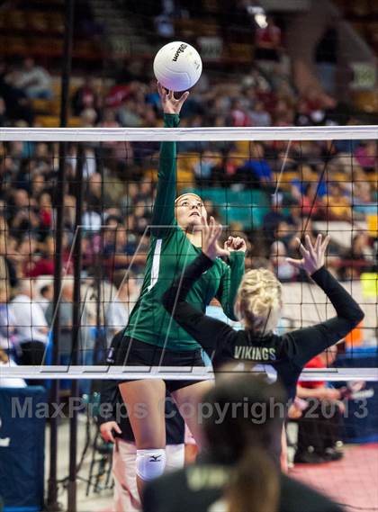Thumbnail 3 in Valley vs. Bishop Machebeuf (CHSAA 3A Pool 2) photogallery.