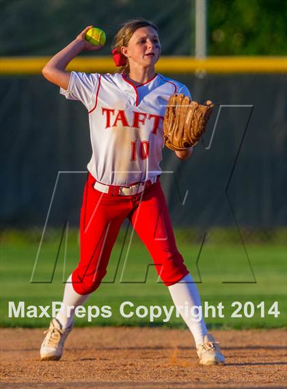 Thumbnail 1 in Warren @ Taft photogallery.