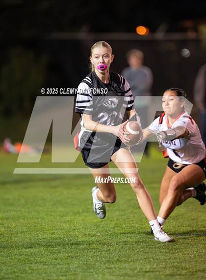 Thumbnail 3 in Pomona @ Lakewood photogallery.