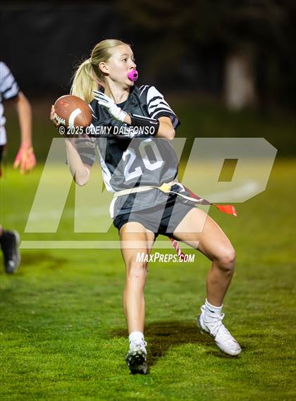 Thumbnail 2 in Pomona @ Lakewood photogallery.