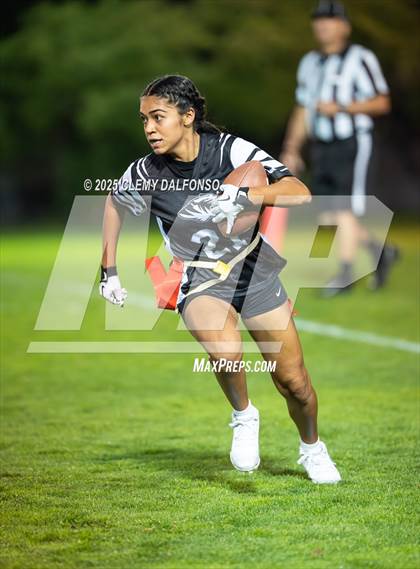 Thumbnail 3 in Pomona @ Lakewood photogallery.