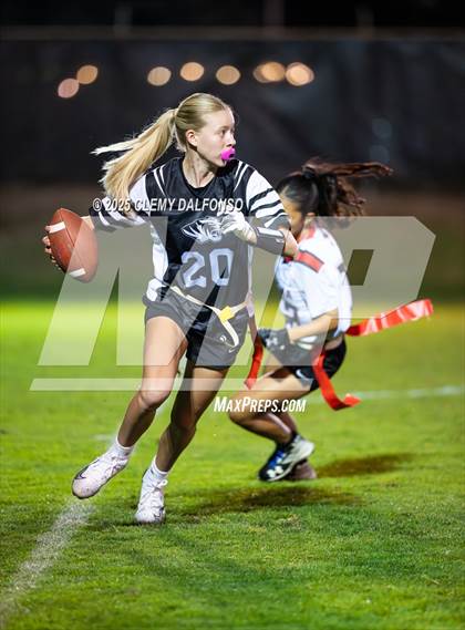 Thumbnail 3 in Pomona @ Lakewood photogallery.