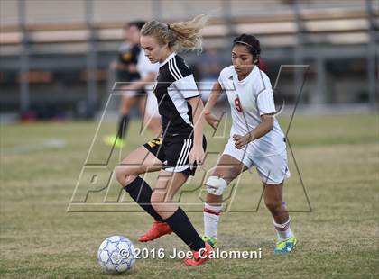 Thumbnail 3 in Lee [Robert E.] vs East Central (BAC West) photogallery.
