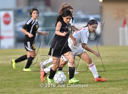 Thumbnail 2 in Lee [Robert E.] vs East Central (BAC West) photogallery.