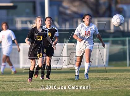 Thumbnail 2 in Lee [Robert E.] vs East Central (BAC West) photogallery.