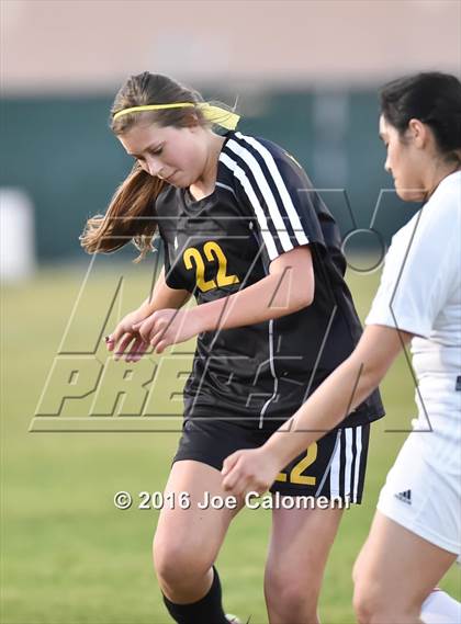 Thumbnail 1 in Lee [Robert E.] vs East Central (BAC West) photogallery.