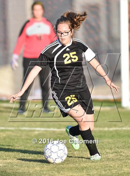 Thumbnail 3 in Lee [Robert E.] vs East Central (BAC West) photogallery.