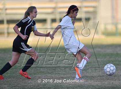 Thumbnail 2 in Lee [Robert E.] vs East Central (BAC West) photogallery.