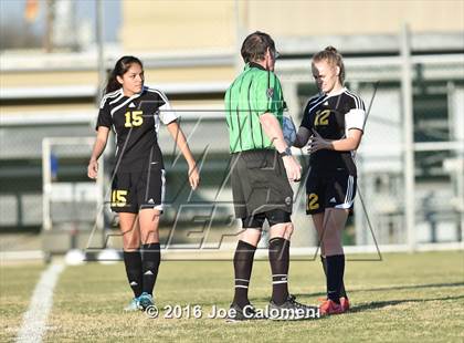 Thumbnail 2 in Lee [Robert E.] vs East Central (BAC West) photogallery.