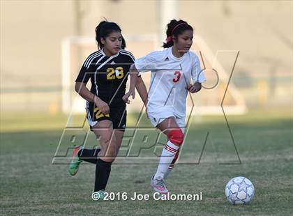 Thumbnail 1 in Lee [Robert E.] vs East Central (BAC West) photogallery.