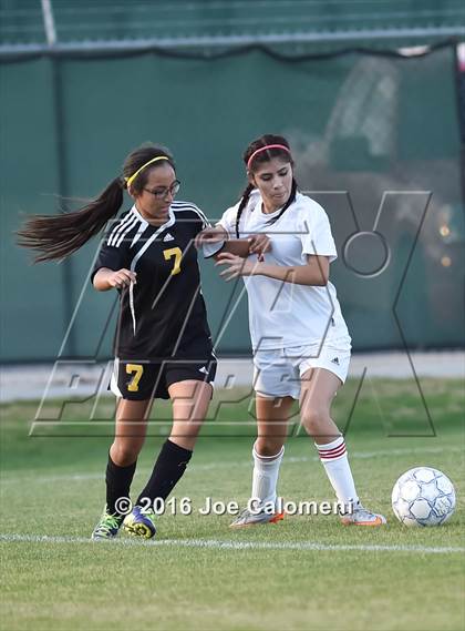 Thumbnail 3 in Lee [Robert E.] vs East Central (BAC West) photogallery.