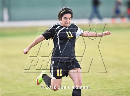 Thumbnail 3 in Lee [Robert E.] vs East Central (BAC West) photogallery.