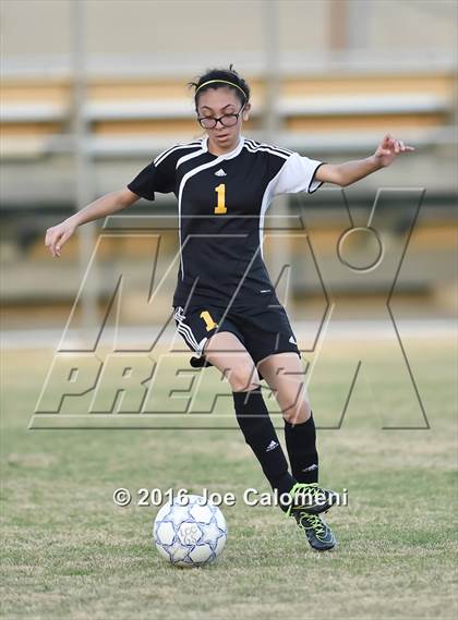 Thumbnail 1 in Lee [Robert E.] vs East Central (BAC West) photogallery.