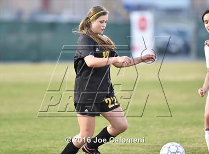 Thumbnail 2 in Lee [Robert E.] vs East Central (BAC West) photogallery.