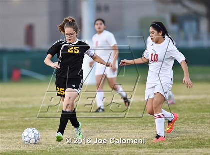 Thumbnail 3 in Lee [Robert E.] vs East Central (BAC West) photogallery.