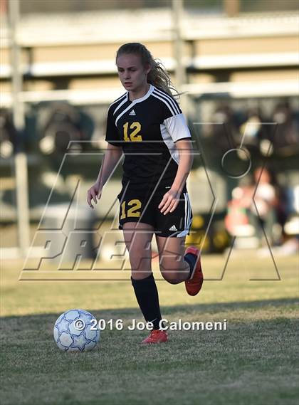Thumbnail 1 in Lee [Robert E.] vs East Central (BAC West) photogallery.