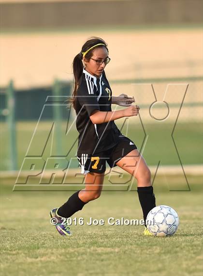Thumbnail 2 in Lee [Robert E.] vs East Central (BAC West) photogallery.
