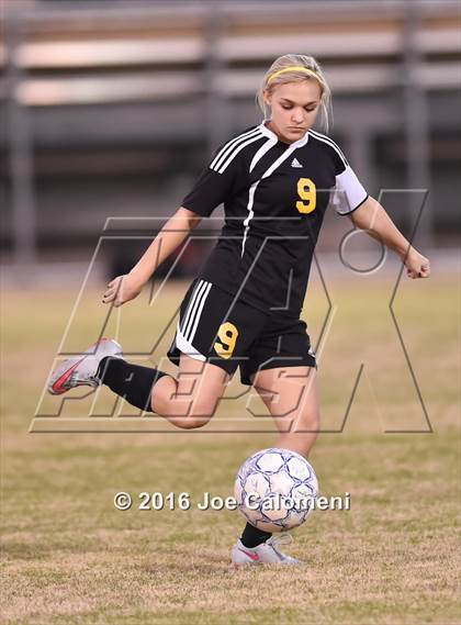 Thumbnail 3 in Lee [Robert E.] vs East Central (BAC West) photogallery.