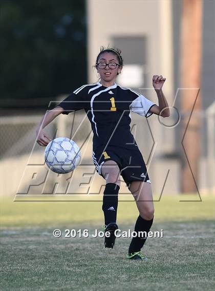 Thumbnail 1 in Lee [Robert E.] vs East Central (BAC West) photogallery.