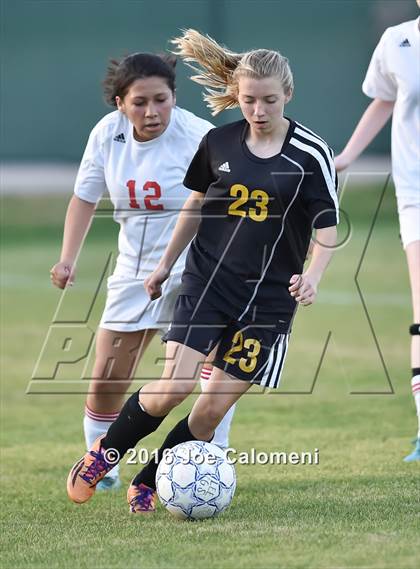 Thumbnail 3 in Lee [Robert E.] vs East Central (BAC West) photogallery.