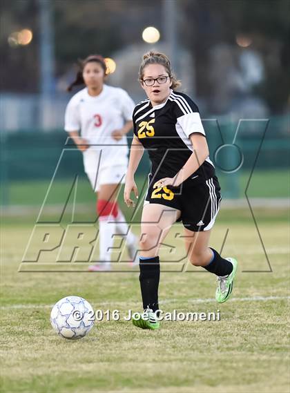 Thumbnail 2 in Lee [Robert E.] vs East Central (BAC West) photogallery.