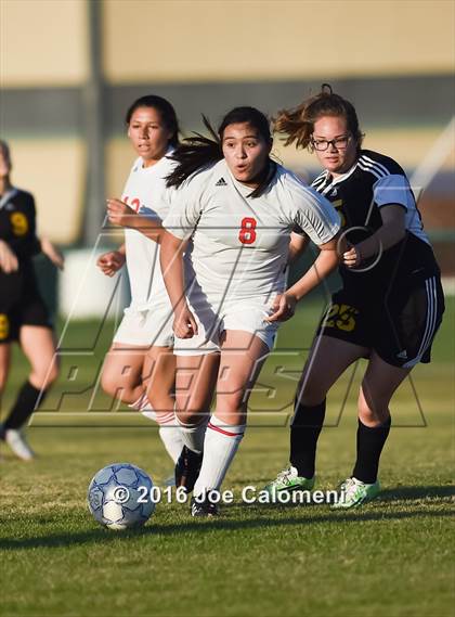 Thumbnail 2 in Lee [Robert E.] vs East Central (BAC West) photogallery.