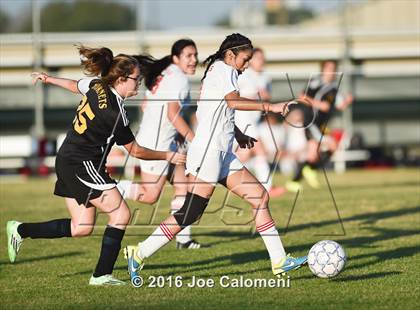 Thumbnail 1 in Lee [Robert E.] vs East Central (BAC West) photogallery.