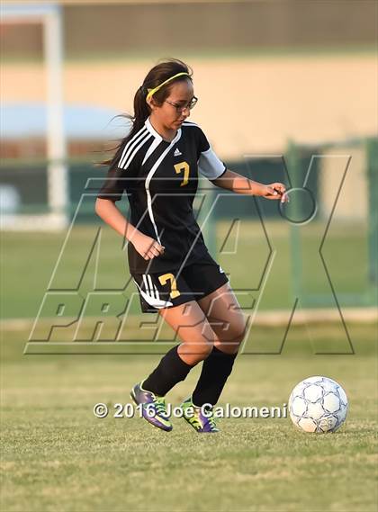 Thumbnail 1 in Lee [Robert E.] vs East Central (BAC West) photogallery.