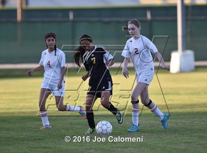 Thumbnail 1 in Lee [Robert E.] vs East Central (BAC West) photogallery.