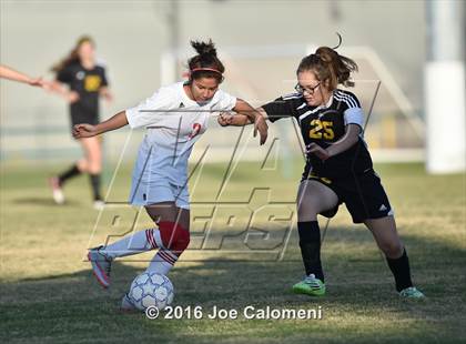 Thumbnail 2 in Lee [Robert E.] vs East Central (BAC West) photogallery.