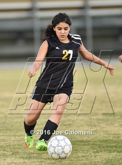 Thumbnail 3 in Lee [Robert E.] vs East Central (BAC West) photogallery.