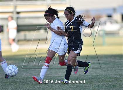 Thumbnail 3 in Lee [Robert E.] vs East Central (BAC West) photogallery.