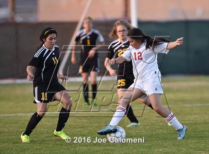 Thumbnail 2 in Lee [Robert E.] vs East Central (BAC West) photogallery.