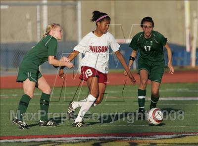 Thumbnail 3 in Thousand Oaks vs. Wilson (CIF SoCal D1 Regional Final) photogallery.