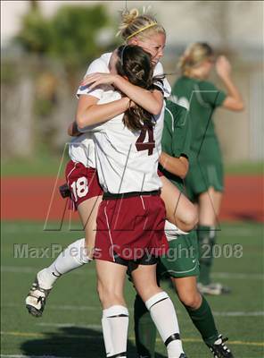 Thumbnail 2 in Thousand Oaks vs. Wilson (CIF SoCal D1 Regional Final) photogallery.