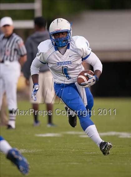 Thumbnail 1 in Tuscarora @ Loudoun Valley photogallery.